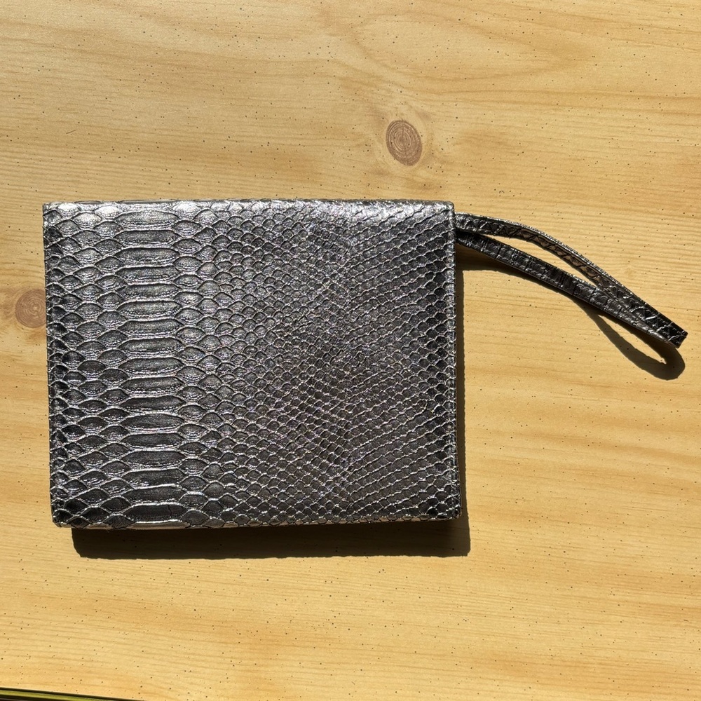 Neiman Marcus Metallic Snakeskin Embossed Clutch Wristlet - Picture 3 of 6